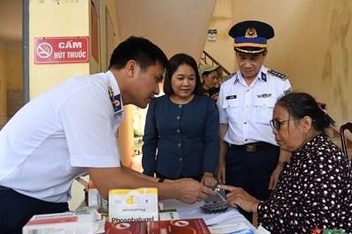 Vùng Cảnh sát biển 2 đồng hành cùng ngư dân Quảng Nam