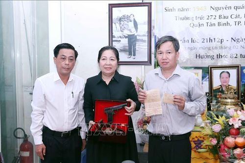 Bảo tàng Biệt động Sài Gòn - Gia Định tiếp nhận hiện vật lịch sử của nữ biệt động 'huyền thoại'