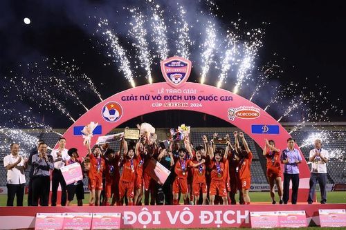 Phong Phú Hà Nam lần thứ hai liên tiếp Vô địch Giải Bóng đá nữ vô địch U19