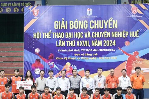Hơn 300 VĐV trường đại học, cao đẳng tranh tài giải bóng chuyền truyền thống