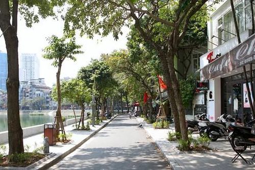 Tuyến phố đi bộ gần 30 tỷ đồng tại Hà Nội vắng hoe sau hơn một tuần mở cửa
