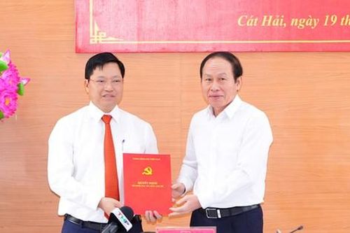 Giám đốc Sở Tài nguyên làm Bí thư Huyện ủy Cát Hải