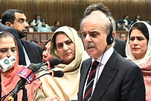 Pakistan quyết tâm sửa đổi Hiến pháp để ổn định pháp quyền