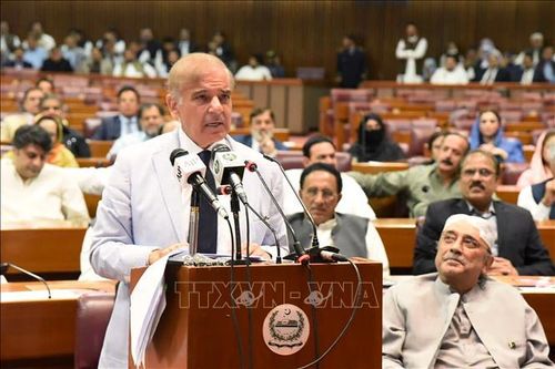 Pakistan thông qua dự thảo sửa đổi Hiến pháp