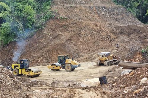 Tăng tốc thi công tuyến đường nối Ninh Thuận - Lâm Đồng