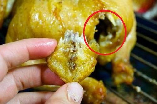 4 bộ phận 'vừa bẩn vừa độc' của con gà, nhiều người không biết tưởng bổ