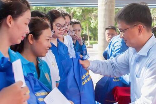 TPHCM: Chăm lo đời sống vật chất và tinh thần cho đoàn viên thanh niên công nhân