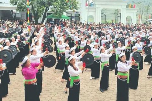 Bước chuyển mình của vùng đồng bào Mường khi thành công dân Thủ đô