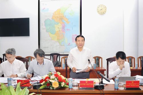 Đoàn giám sát của Ban Kinh tế Trung ương làm việc với Ban Cán sự Đảng UBND tỉnh Khánh Hòa