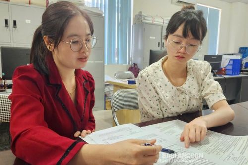 Ngày thứ 7 đi cơ sở thực hiện hoàn thành công tác đăng ký đất đai: Cách làm mới ở Đình Lập