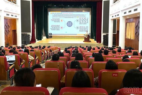 Hơn 400 đại biểu tham gia tập huấn các quy định mới của Luật Giá