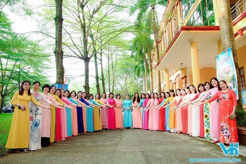 Trường Đại học Công nghiệp Việt - Hung: Gặp mặt Kỷ niệm 94 năm ngày Phụ nữ Việt Nam 20/10