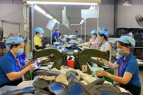 Phấn đấu GDP bình quân đầu người đạt khoảng 4.900 USD vào 2025