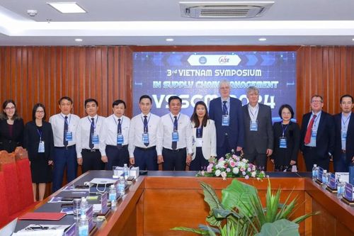 Trường Đại học Thương mại tổ chức Hội thảo Quản lý Chuỗi Cung Ứng quốc tế VSSCM-2024