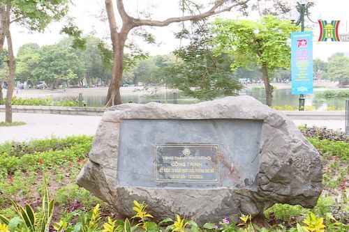Hồ Thiền Quang khoác tấm áo mới