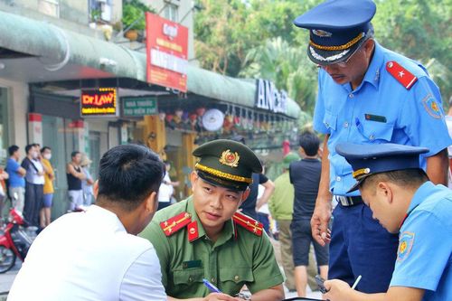 Hà Đông xử lý các điểm trông xe trái phép tại khu đô thị Xa La