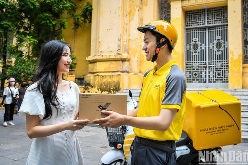 Bưu điện Việt Nam - Vietnam Post thương hiệu quốc gia phát triển vì mỗi người Việt