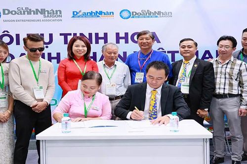 Tôn vinh 20 doanh nhân Việt Nam tiêu biểu từ thế kỷ XV đến thế kỷ XXI