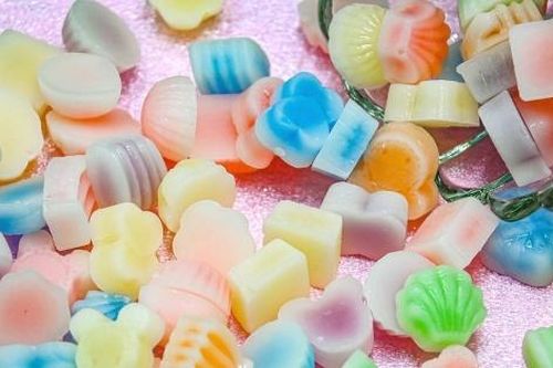 Lo ngại về an toàn thực phẩm, Trung Quốc siết chặt quản lý sản xuất và kinh doanh kẹo sáp