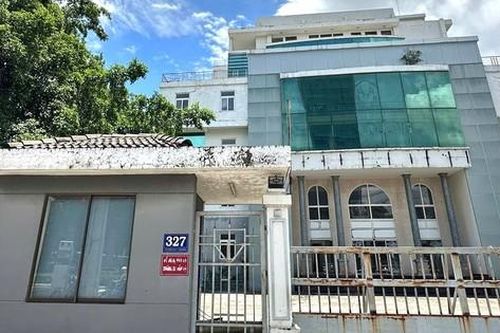 Bình Dương nói về việc đấu giá trụ sở cũ