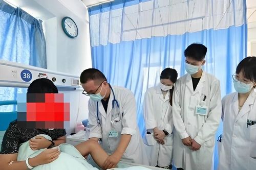 Con trai đi cấp cứu sau khi tập thể dục, cha mẹ nhận ra sai lầm nhiều người mắc