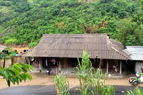 Dang dở những dự án tái định cư ở Mường Lát