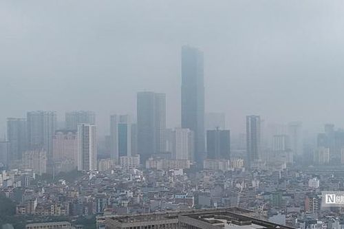 Hà Nội chìm trong sương mù dày đặc