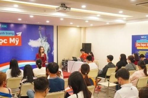 VUS ra mắt chương trình tư vấn du học – Gói trọn hành trang cho học sinh