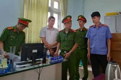 Bình Phước: Khởi tố, bắt tạm giam Phó Chủ tịch và 3 cán bộ huyện Bù Gia Mập