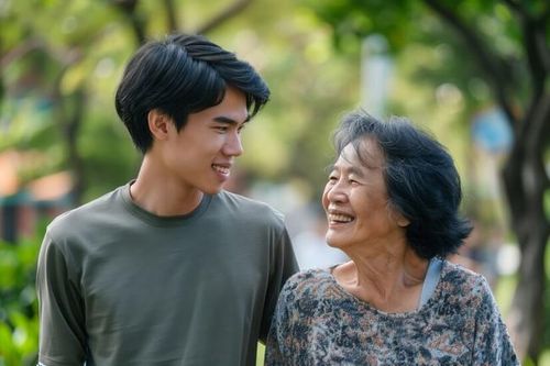 Biết tôi chuyển 100 triệu để con trai trả tiền viện phí cho cháu nội, con dâu hoảng hốt nói 'Cháu chẳng bị sao cả'
