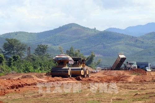 Ngổn ngang tại Dự án Kè chống lũ lụt, sạt lở ở Kon Tum