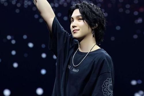 Suga (BTS) vẫn chưa 'thoát nạn'