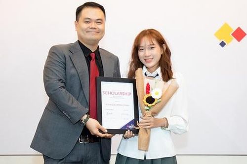 Nữ sinh viên nuôi ước mơ mở trung tâm đào tạo cho trẻ tự kỷ và khiếm thính