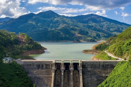Doanh nghiệp thủy điện bứt phá lợi nhuận sau thời kỳ khô hạn kéo dài