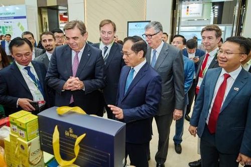 Hàng trăm gian hàng hội tụ tại Diễn đàn và Triển lãm Kinh tế Xanh - GEFE 2024