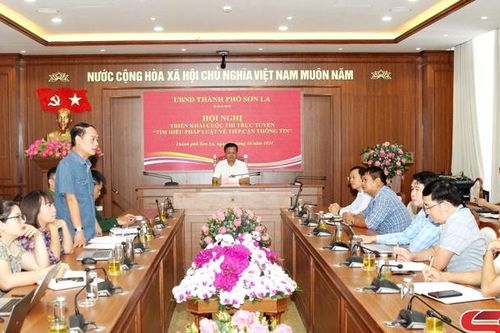 Thành phố phấn đấu đạt số lượng người tham gia Cuộc thi trực tuyến 'Tìm hiểu pháp luật về tiếp cận thông tin' nhiều nhất