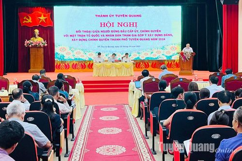 Đối thoại giữa người đứng đầu cấp ủy, chính quyền thành phố Tuyên Quang với MTTQ và nhân dân