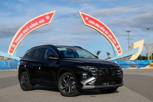 Cận cảnh Hyundai Tucson 2024 phiên bản đầy đủ trang bị nhất