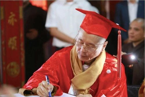 Trường Đại học Hà Nội thu hồi bằng cử nhân ngoại ngữ của ông Vương Tấn Việt