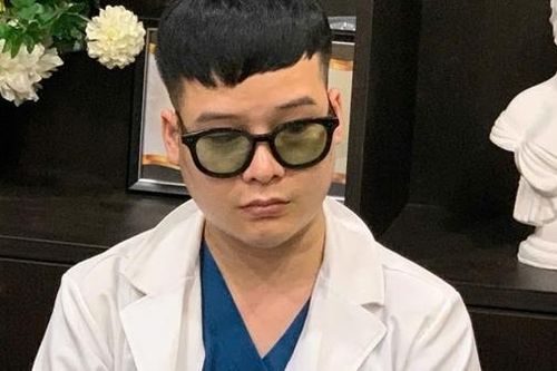 Cử nhân tương lai ngành văn hóa tự nhận bác sĩ để 'bốc thuốc' cho bệnh nhân