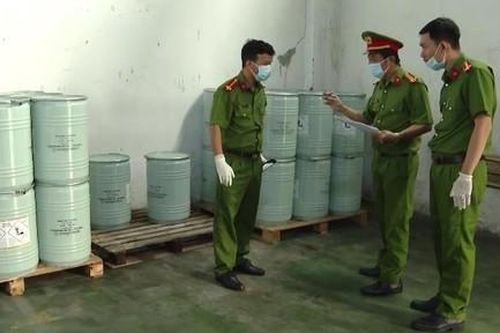 Công an TPHCM quyết liệt xử lý các vi phạm liên quan đến hóa chất độc hại
