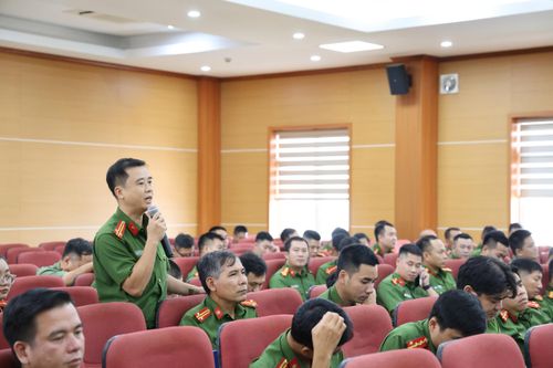 Đối thoại để nâng cao nghiệp vụ công tác công an
