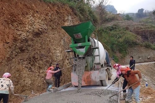 Tháo gỡ khó khăn trong đồng bào dân tộc thiểu số