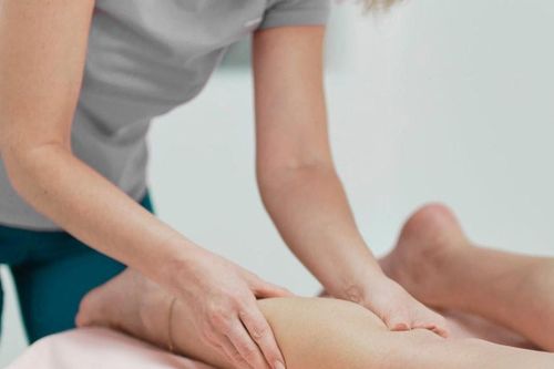 Điều trị béo phì bằng xoa bóp bấm huyệt