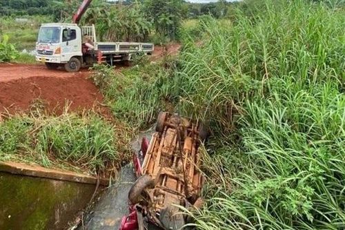 Khởi tố vụ xe bán tải lao xuống mương nước khiến 3 người tử vong