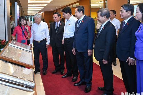 Khai mạc Triển lãm chuyên đề 'Nhật báo Quốc hội với Tổng tuyển cử đầu tiên'
