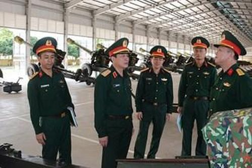 Đoàn kiểm tra của Tổng cục Chính trị kiểm tra tại Lữ đoàn Pháo binh 45