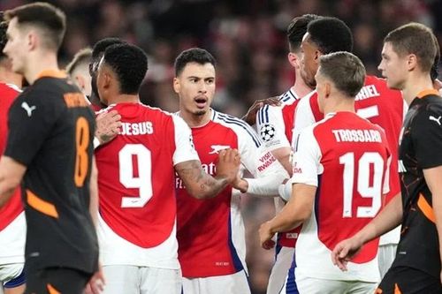 Arsenal giành chiến thắng nhọc nhằn trước Shakhtar