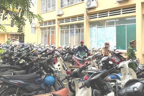 TPHCM: Kiểm tra nhiều bãi trông giữ xe ở các trường học