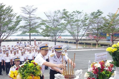 Lữ đoàn 125, Vùng 2 Hải quân kỷ niệm 63 năm Ngày Mở đường Hồ Chí Minh trên biển